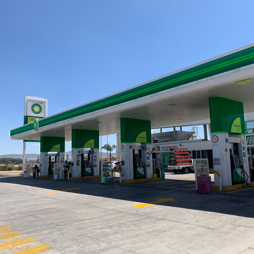 Gasolinera BP terminada